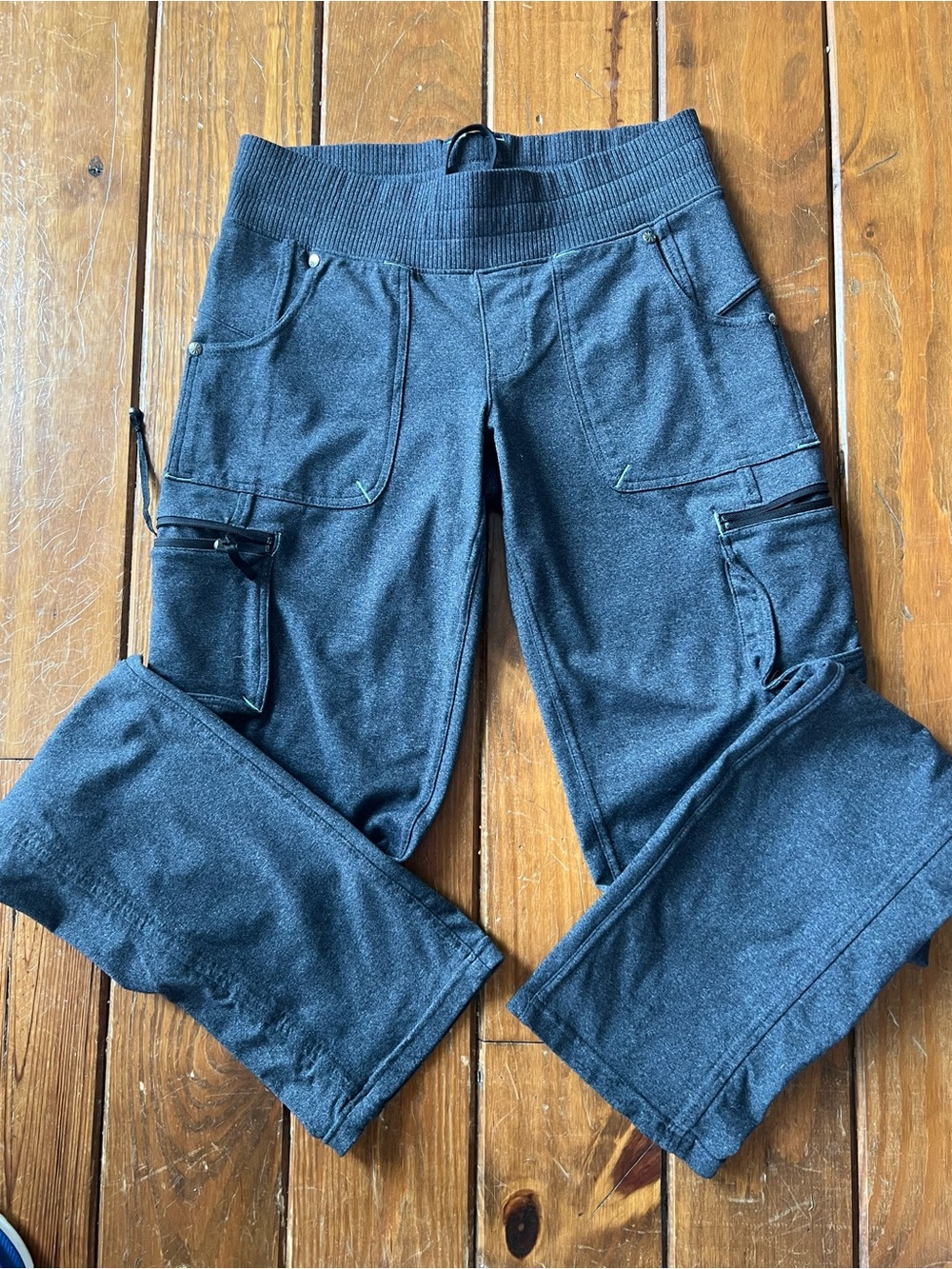 Athleta Dark Gray womens Cargo Joggers Xs TALL nice